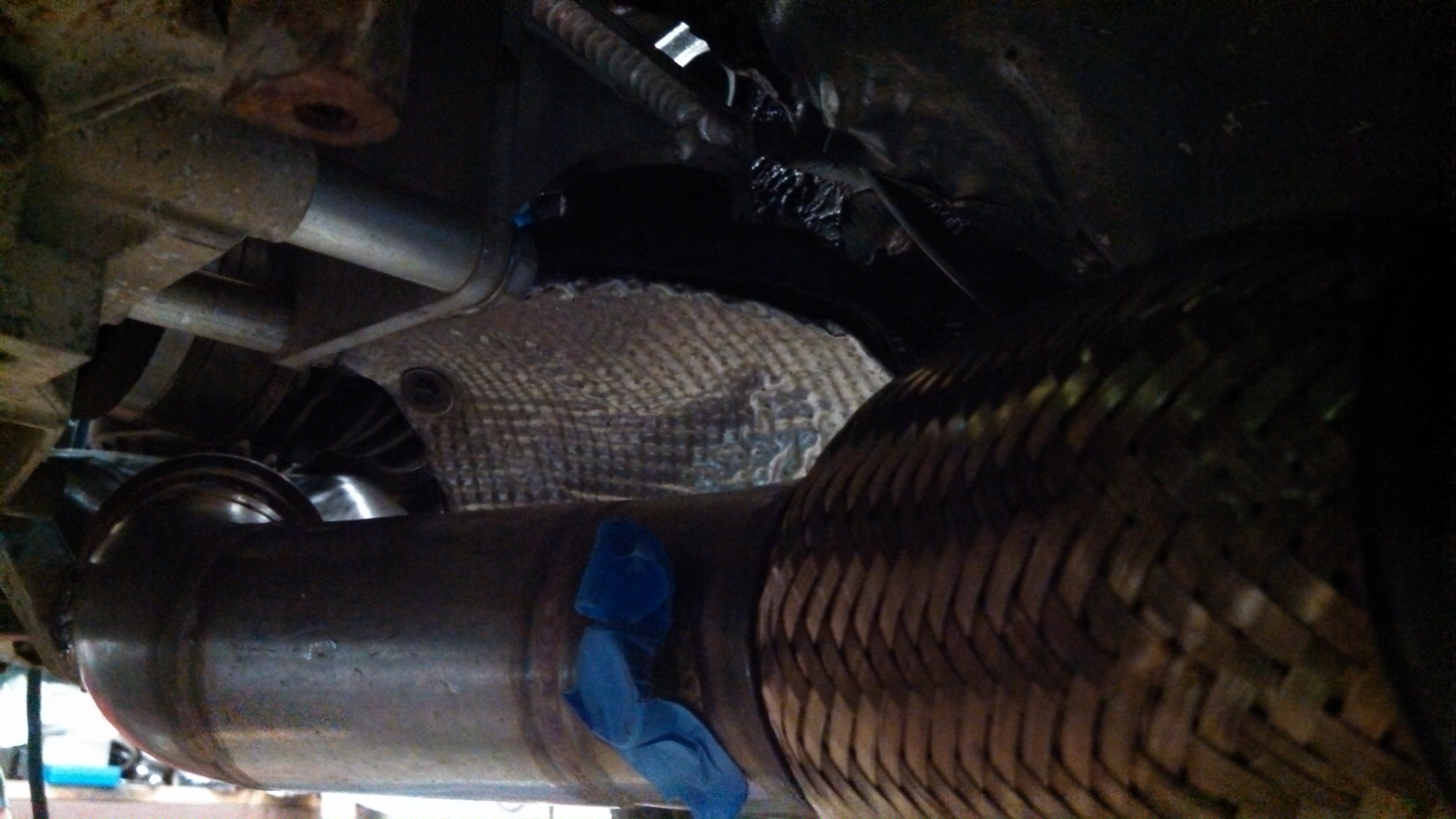 mount heatsheild.jpg